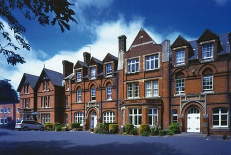 Kent College campus, heading an article on a UK school opening a Dubai campus