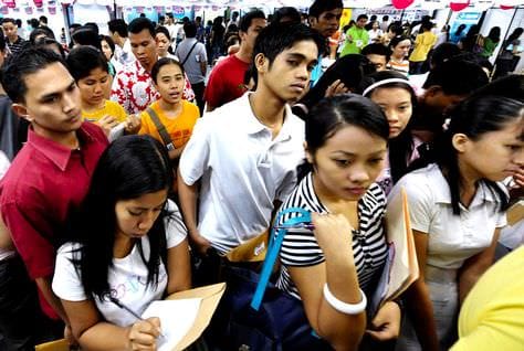 Filipino workers in the Gulf, heading an article on jobs during the oil downturn