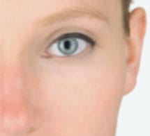Photograph guideline example showing an incorrectly framed visa photo